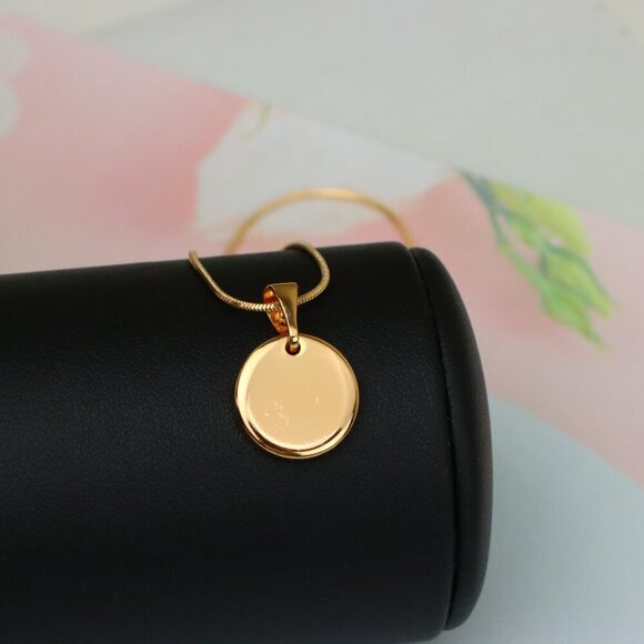 "Minimalist Round Rose Gold Pendant for Everyday Layering Style, XPPT1536 - Picture 4 of 13